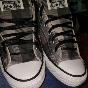 Black plaid converse   Mens 7 women’s 9